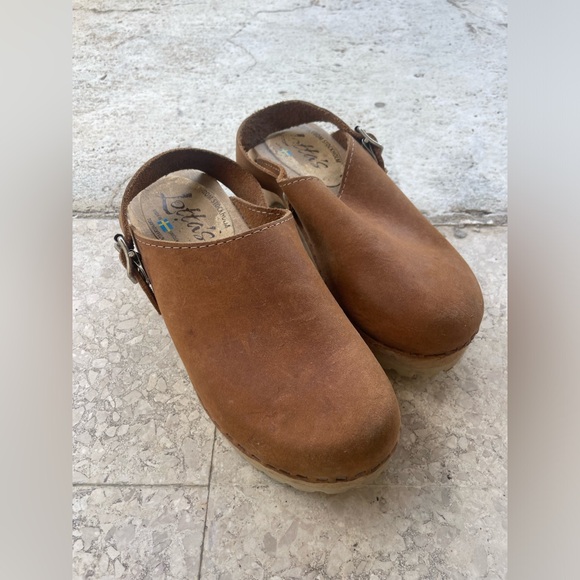 MIA Clogs - Picture 1 of 8